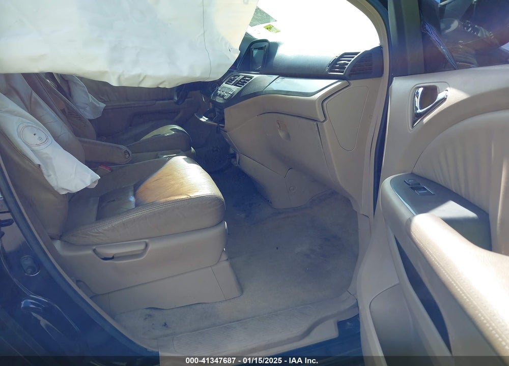 2006 HONDA ODYSSEY EX-L VIN: 5FNRL38676B071537