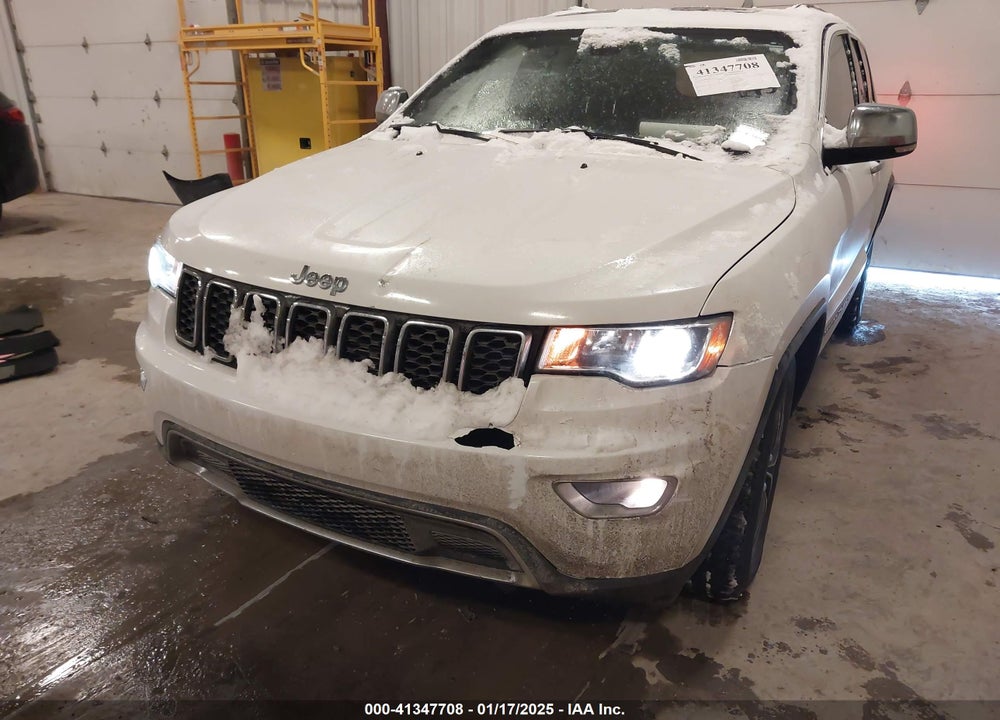 2017 JEEP GRAND CHEROKEE VIN: 1C4RJFBG2HC949075