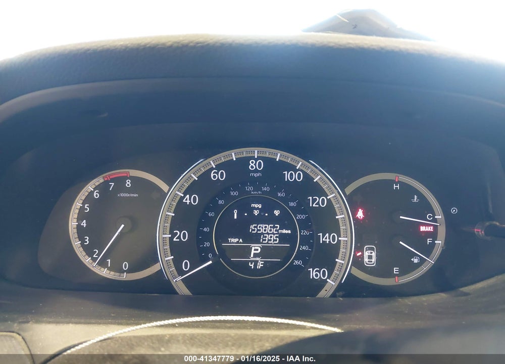 2013 HONDA ACCORD VIN: 1HGCR2F32DA113224