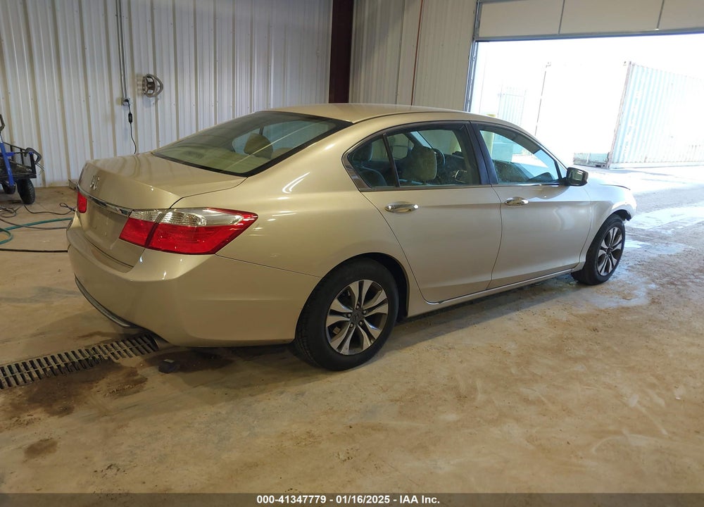 2013 HONDA ACCORD VIN: 1HGCR2F32DA113224