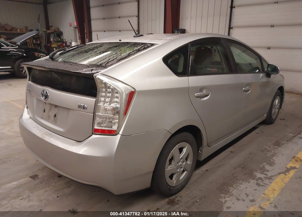 2011 TOYOTA PRIUS TWO VIN: JTDKN3DU3B1385365