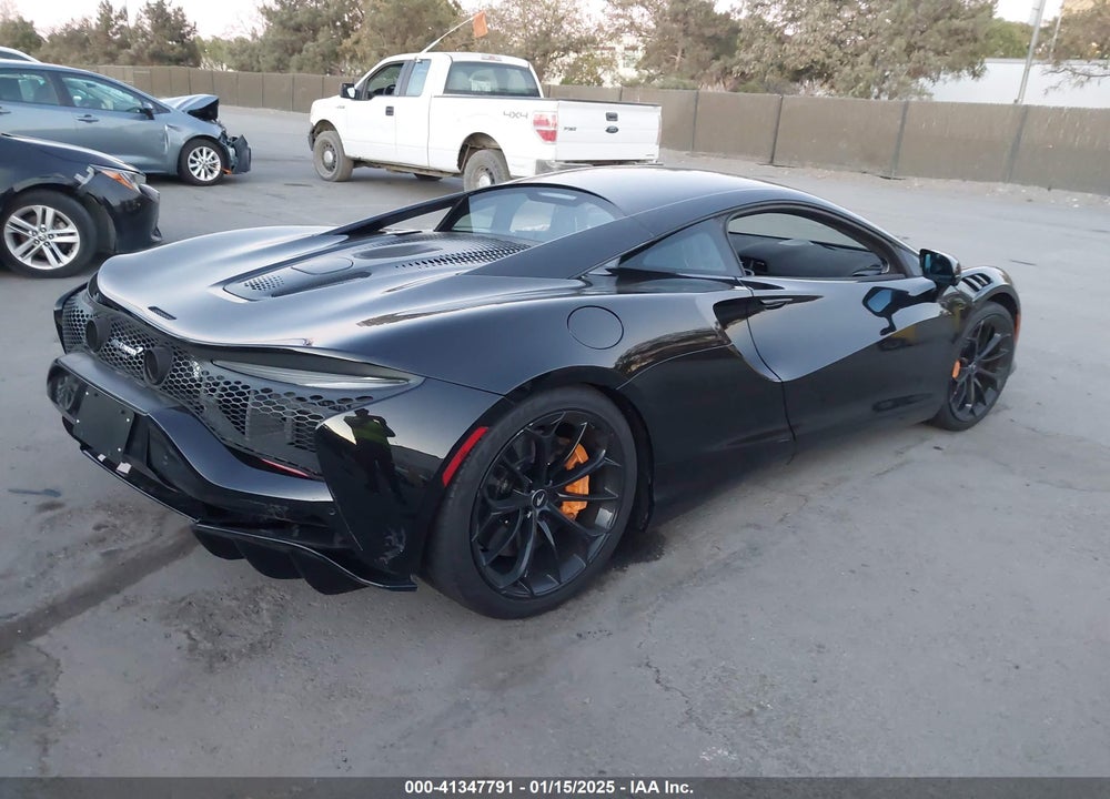 2023 MCLAREN ARTURA VIN: SBM16AEA4PW001449