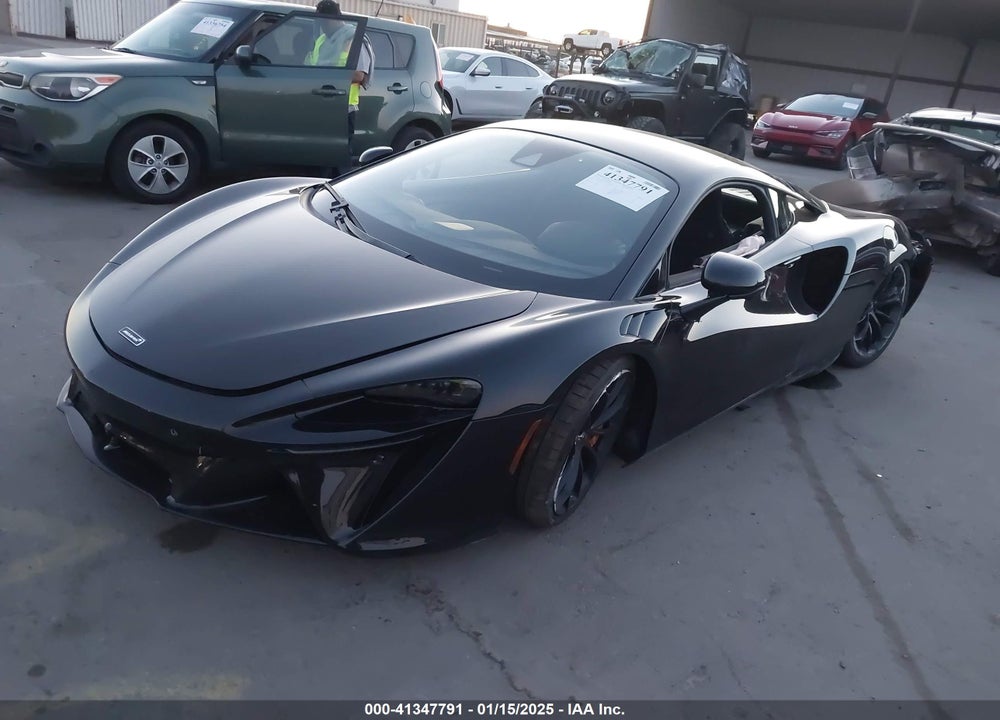 2023 MCLAREN ARTURA VIN: SBM16AEA4PW001449