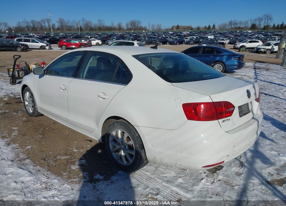 2013 VOLKSWAGEN JETTA VIN: 3VWDX7AJ1DM232586