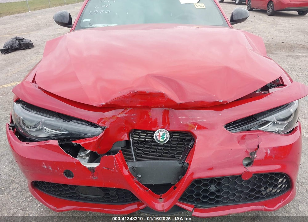 2022 ALFA ROMEO GIULIA VELOCE TI RWD VIN: ZARFAMBN7N7652920