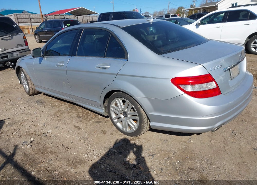 2008 MERCEDES-BENZ C 300 LUXURY 4MATIC/SPORT 4MATIC VIN: WDDGF81XX8F140658