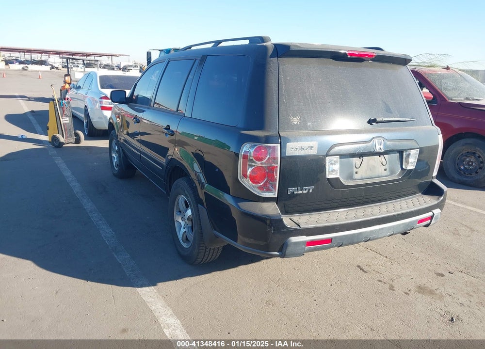 2006 HONDA PILOT EX VIN: 5FNYF28406B034390