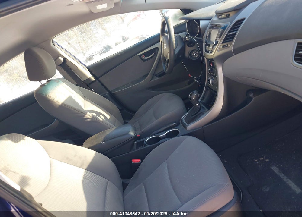 2014 HYUNDAI ELANTRA VIN: 5NPDH4AE0EH467344