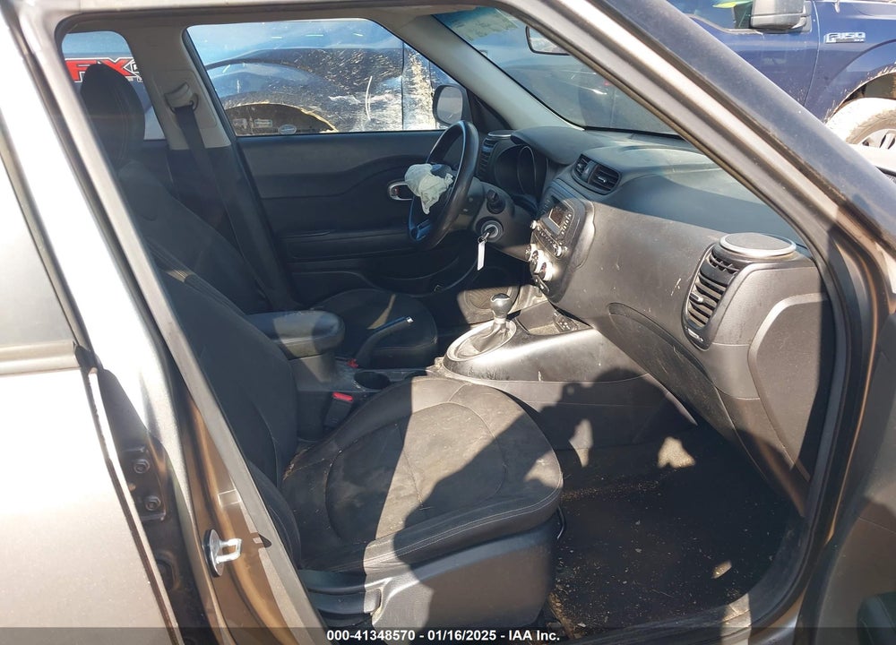 2015 KIA SOUL VIN: KNDJN2A21F7158414