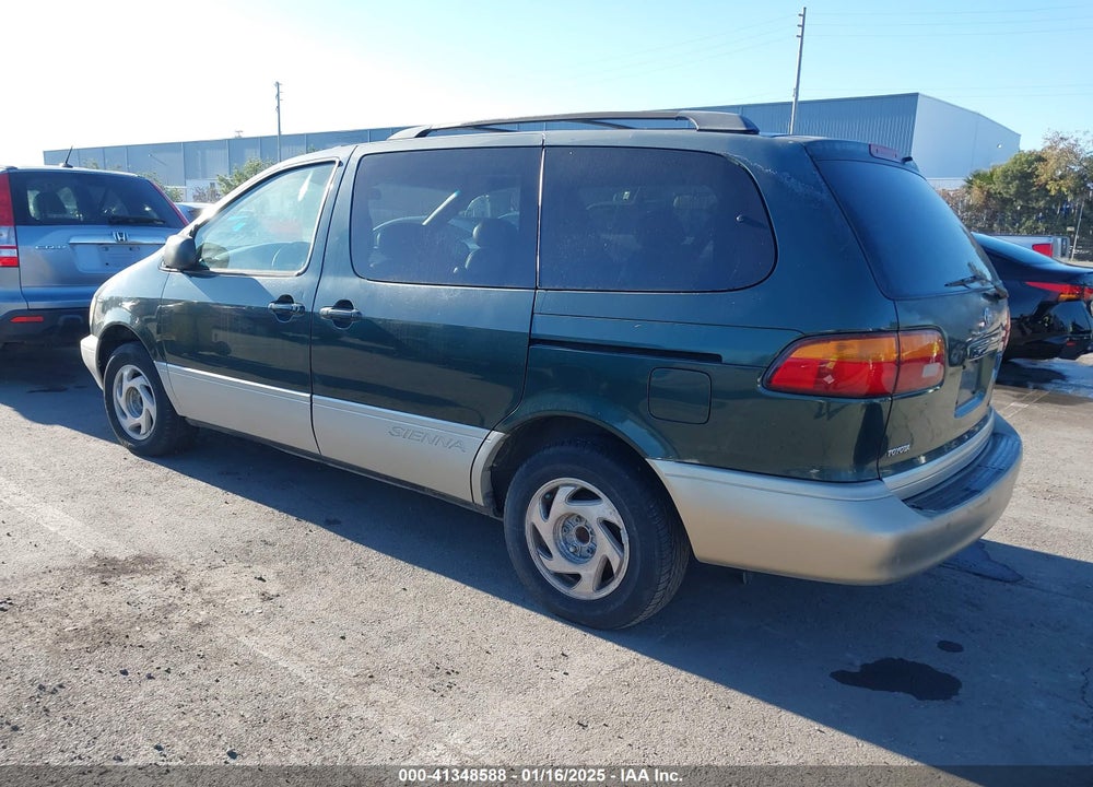 2000 TOYOTA SIENNA XLE VIN: 4T3ZF13C5YU306524