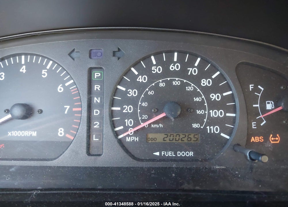 2000 TOYOTA SIENNA XLE VIN: 4T3ZF13C5YU306524