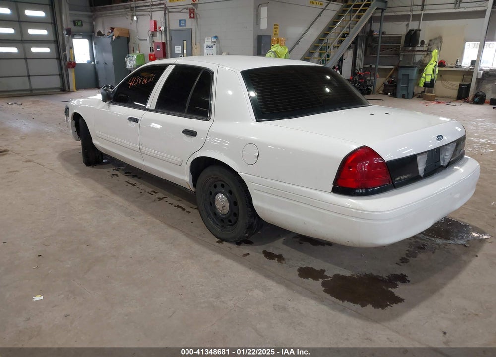 2011 FORD CROWN VICTORIA POLICE INTERCEPTOR VIN: 2FABP7BV8BX169392