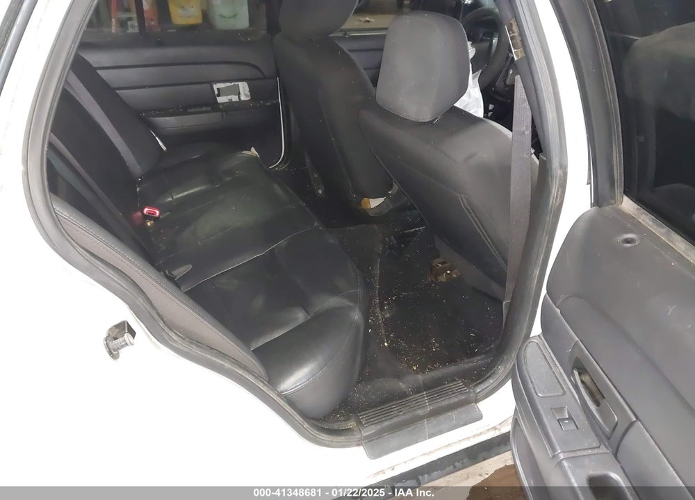 2011 FORD CROWN VICTORIA POLICE INTERCEPTOR VIN: 2FABP7BV8BX169392