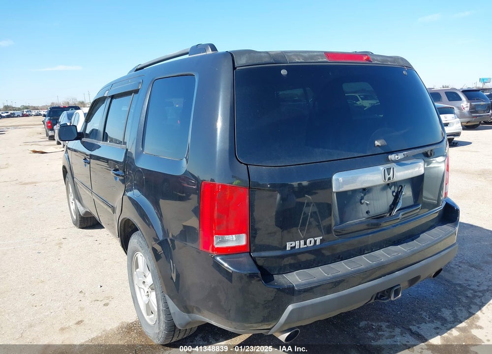 2010 HONDA PILOT EX VIN: 5FNYF3H43AB009367
