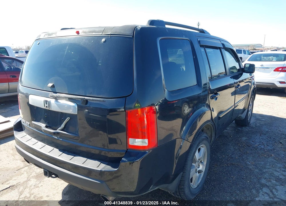 2010 HONDA PILOT EX VIN: 5FNYF3H43AB009367