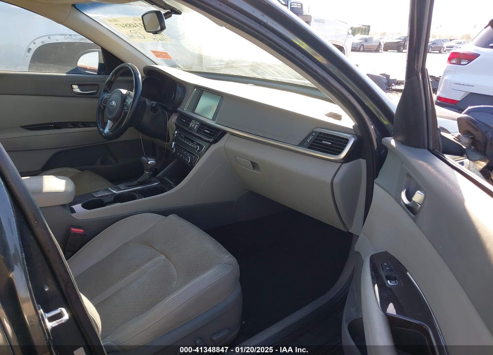2016 KIA OPTIMA VIN: 5XXGU4L37GG010825