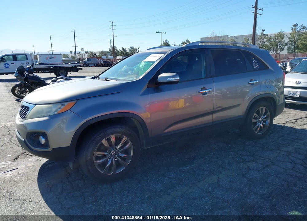 2011 KIA SORENTO EX V6 VIN: 5XYKU4A25BG052872