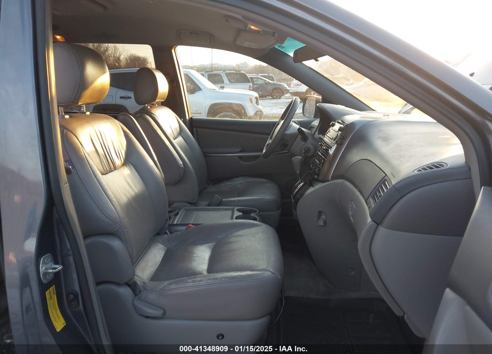 2008 TOYOTA SIENNA LE VIN: 5TDZK23C58S145451