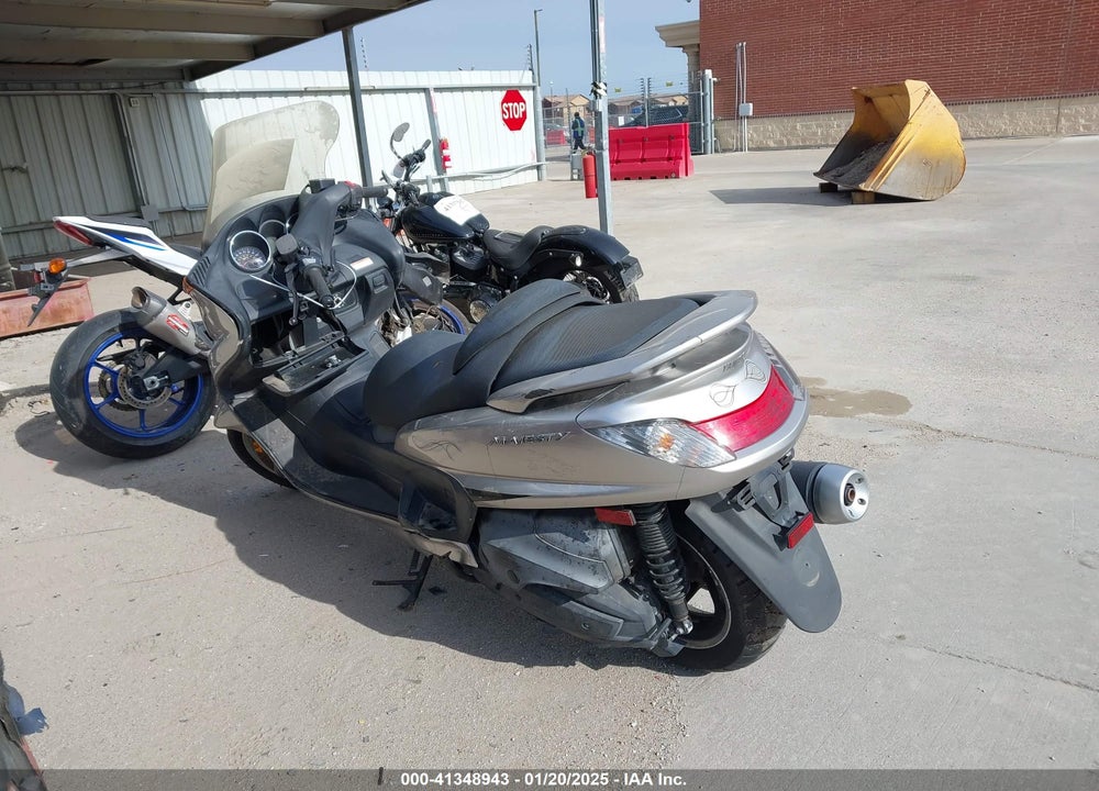 2007 YAMAHA YP400 VIN: JYASH03Y27A005977