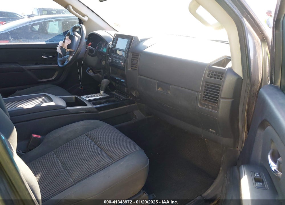 2015 NISSAN TITAN VIN: 1N6AA0ED3FN514270