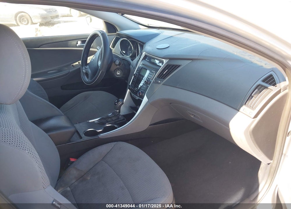 2011 HYUNDAI SONATA VIN: 5NPEB4AC9BH098371