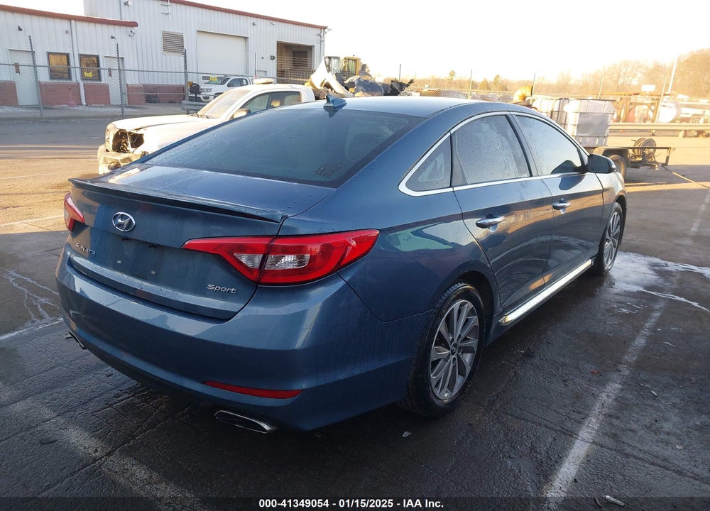 2016 HYUNDAI SONATA VIN: 5NPE34AF9GH318199