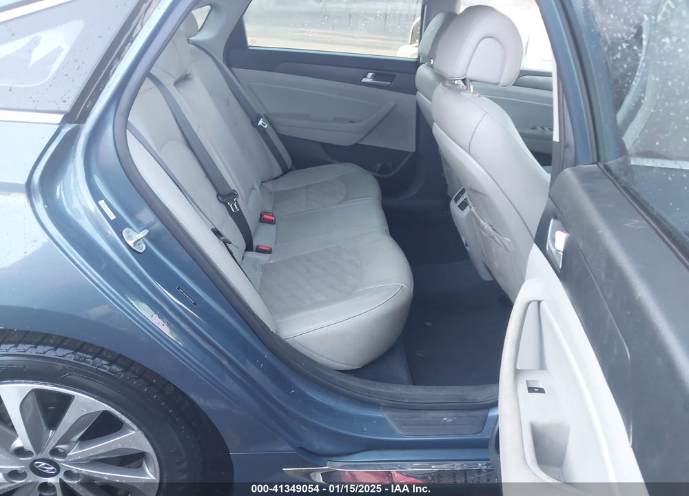 2016 HYUNDAI SONATA VIN: 5NPE34AF9GH318199