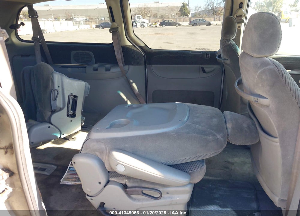 1996 DODGE GRAND CARAVAN LE/ES VIN: 1B4GP54LXTB280611