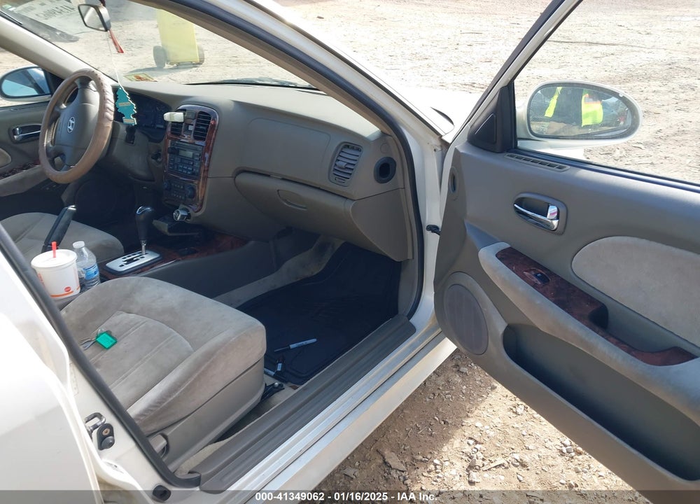 2002 HYUNDAI SONATA GLS/LX VIN: KMHWF35H12A511525