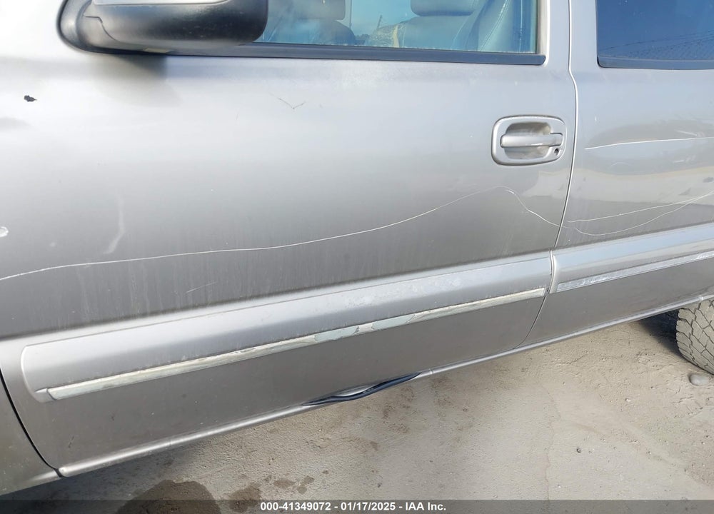 2002 CHEVROLET SUBURBAN 2500 LT VIN: 3GNGC26G22G315166