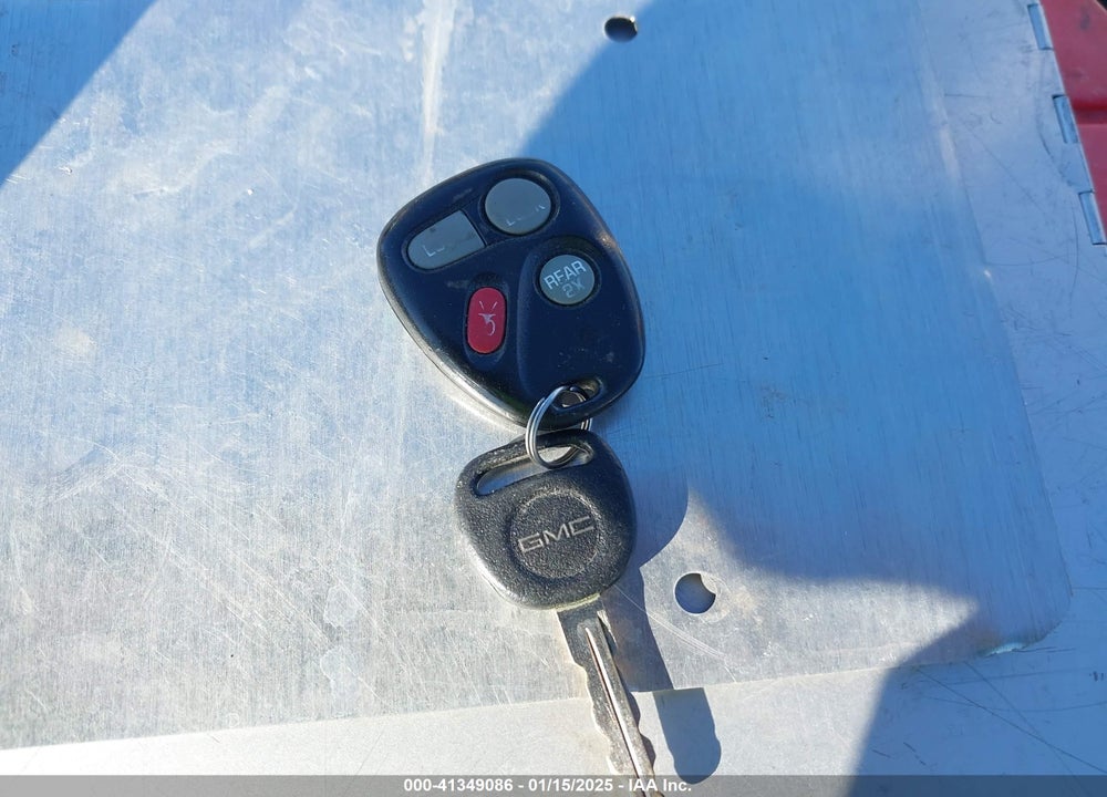 2001 GMC SAFARI SLE VIN: 1GKDM19W11B514453