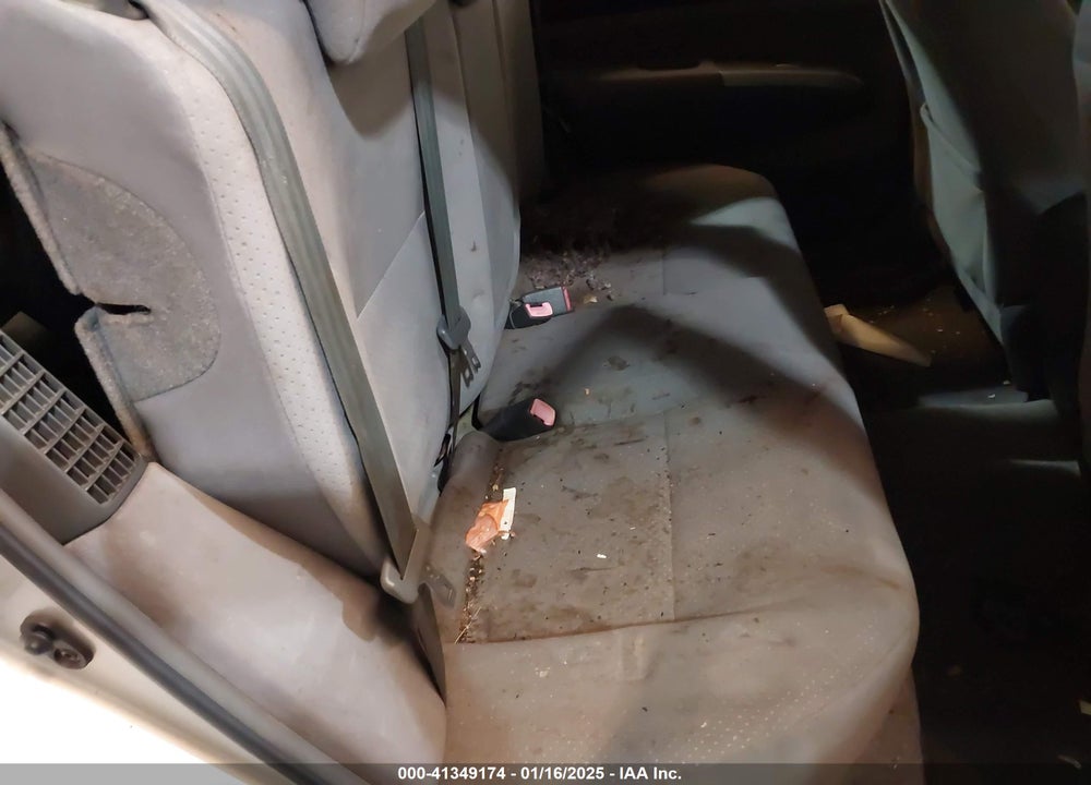2004 TOYOTA PRIUS VIN: JTDKB20U640068570