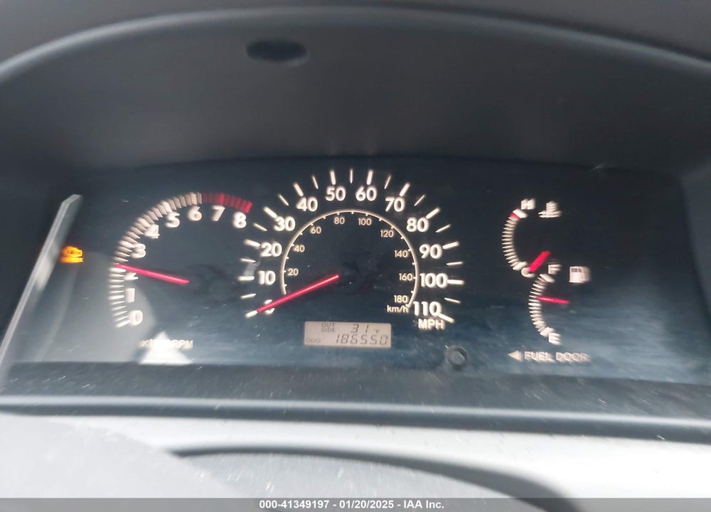 2005 TOYOTA COROLLA LE VIN: 1NXBR32E45Z447564