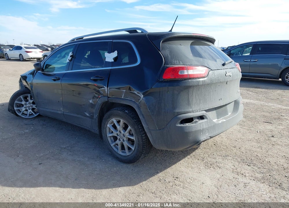 2018 JEEP CHEROKEE LATITUDE FWD VIN: 1C4PJLCB4JD513384