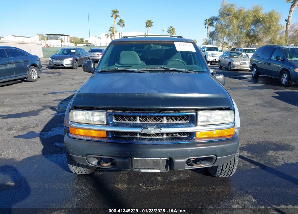 1998 CHEVROLET BLAZER LS VIN: 1GNCT18W8WK239805