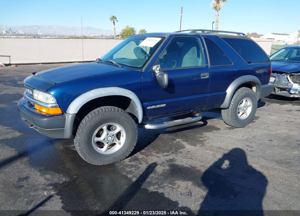 1998 CHEVROLET BLAZER LS VIN: 1GNCT18W8WK239805