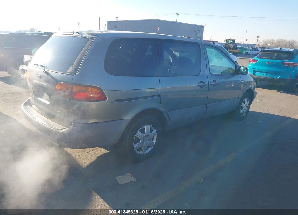 2000 TOYOTA SIENNA CE VIN: 4T3ZF19C7YU297719
