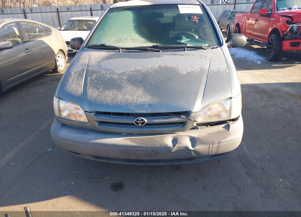 2000 TOYOTA SIENNA CE VIN: 4T3ZF19C7YU297719