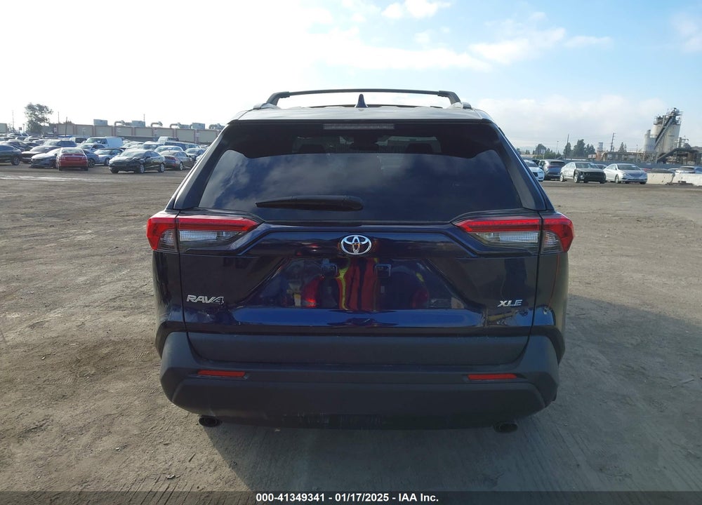 2022 TOYOTA RAV4 XLE VIN: 2T3W1RFV1NW235413