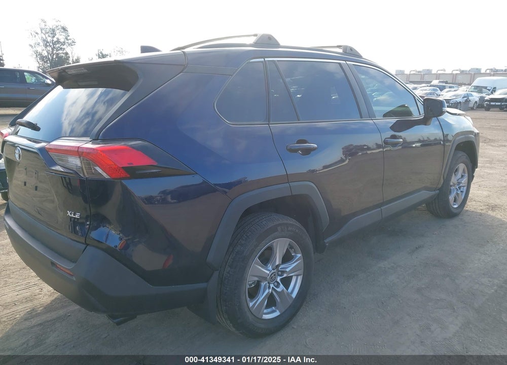 2022 TOYOTA RAV4 XLE VIN: 2T3W1RFV1NW235413