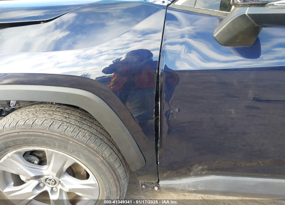 2022 TOYOTA RAV4 XLE VIN: 2T3W1RFV1NW235413