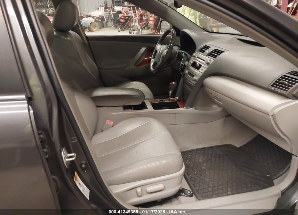 2011 TOYOTA CAMRY XLE VIN: 4T4BF3EK1BR188267