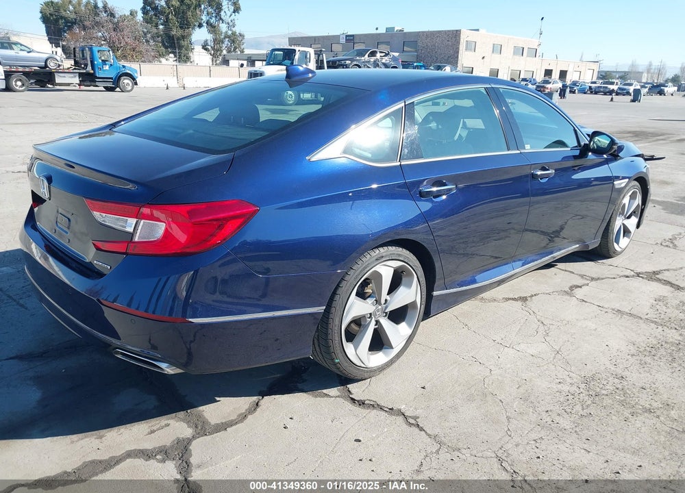 2018 HONDA ACCORD VIN: 1HGCV1F94JA081639