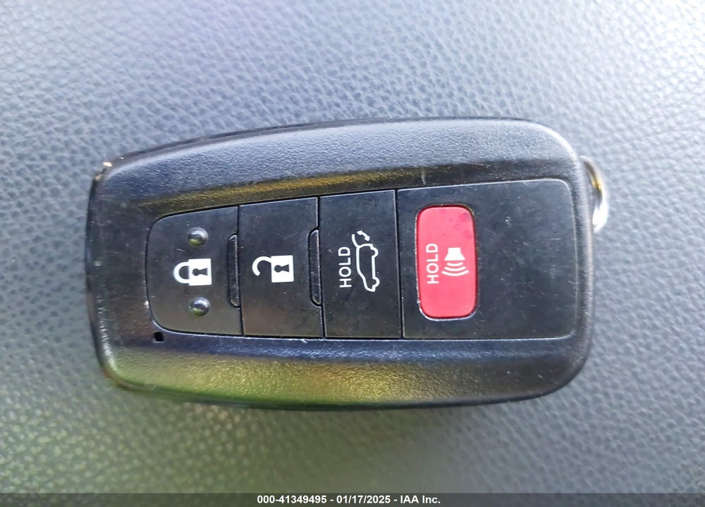 2021 TOYOTA RAV4 HYBRID XLE VIN: 4T3R6RFV1MU008042