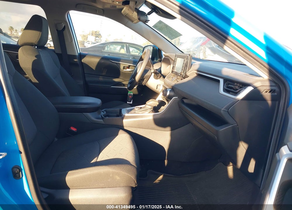 2021 TOYOTA RAV4 HYBRID XLE VIN: 4T3R6RFV1MU008042