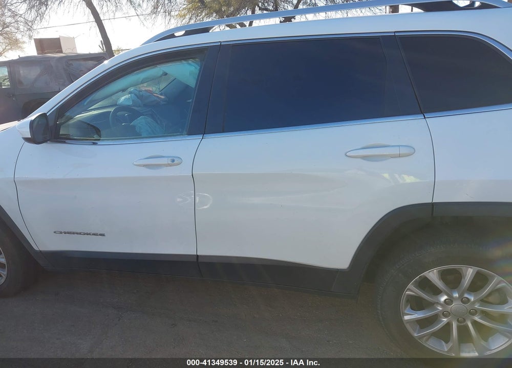 2019 JEEP CHEROKEE LATITUDE FWD VIN: 1C4PJLCB4KD312263