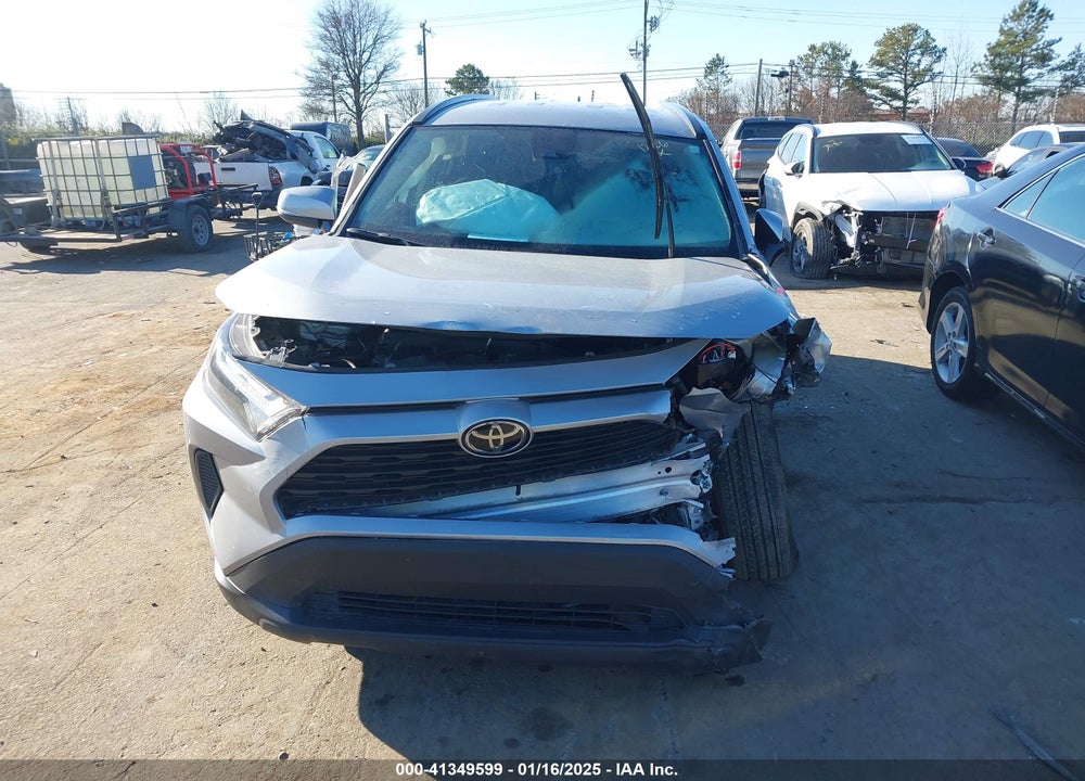 2024 TOYOTA RAV4 XLE VIN: 2T3W1RFV6RW324870