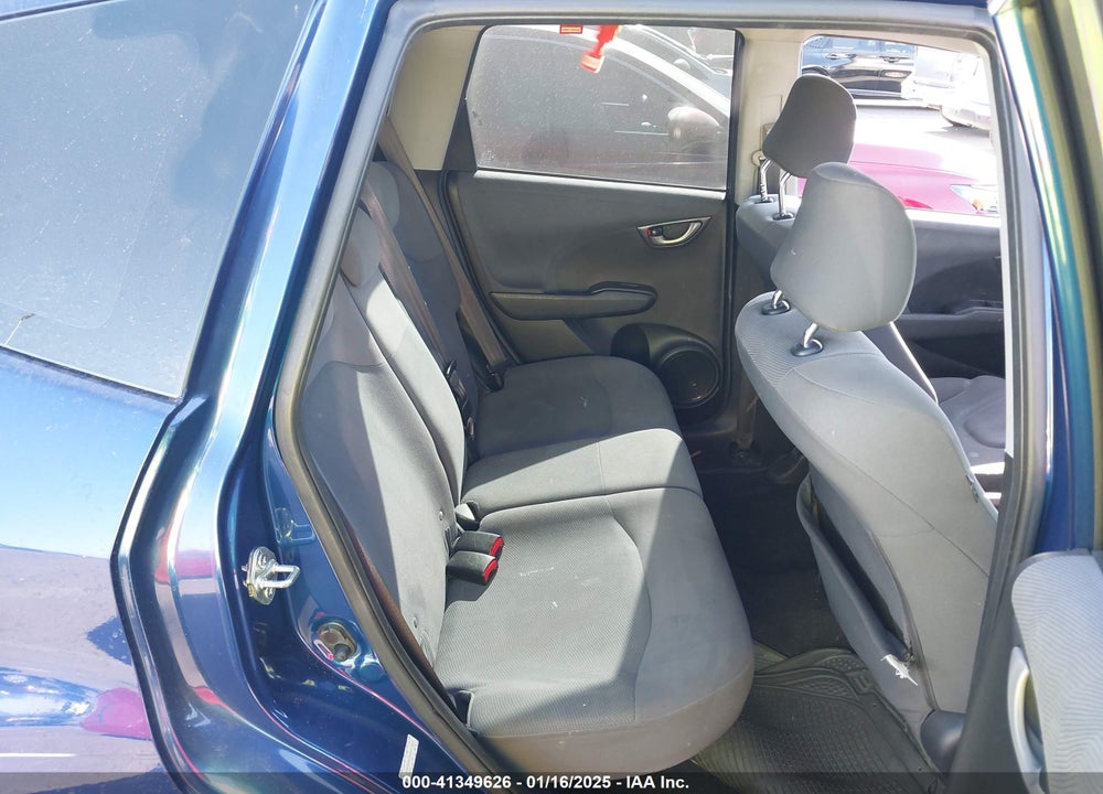 2010 HONDA FIT VIN: JHMGE8H20AS017910