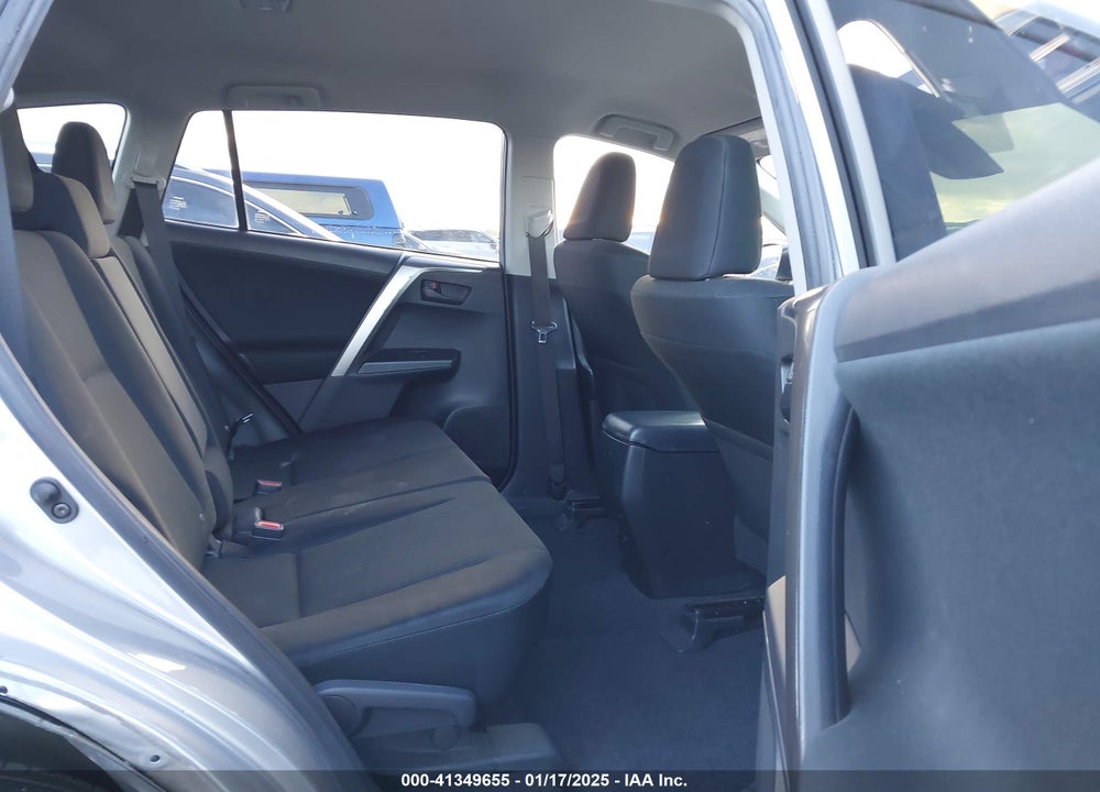 2018 TOYOTA RAV4 LE VIN: JTMZFREV8JJ165837