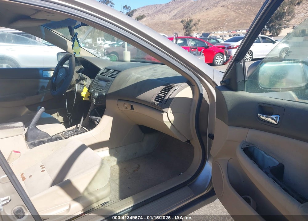 2006 HONDA ACCORD 2.4 VP VIN: 1HGCM56106A074442